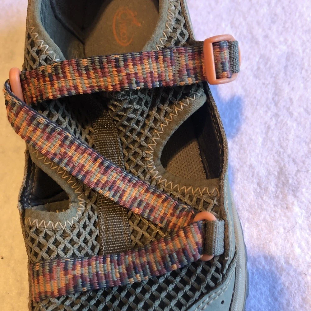 Chacos Youth Size 2 Hiking Sandal Shoes Green With Orange Straps Chaco Tread‎